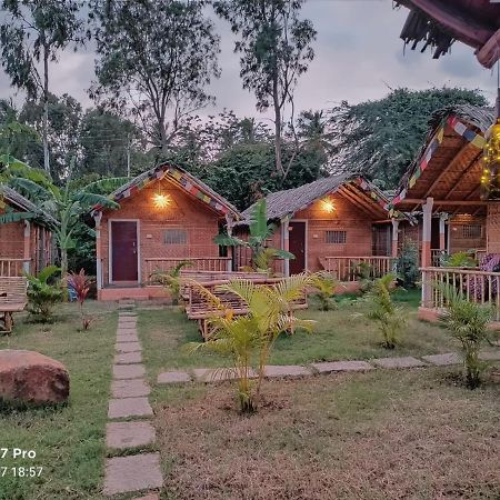 Island Vibes Hotel Hampi Exterior foto